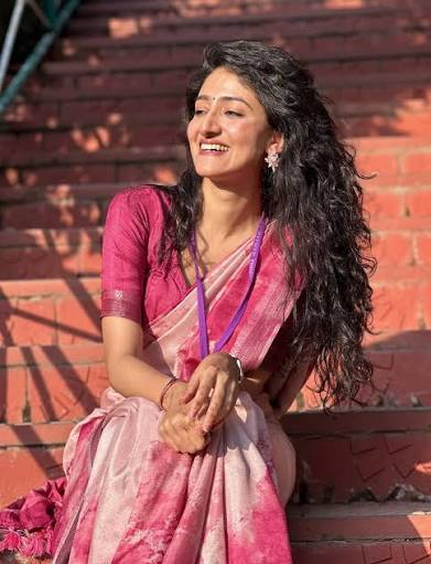 Inspiring Neha Byadwal: Powerful UPSC Success Story